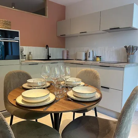 Διαμέρισμα Stylish Apartment *